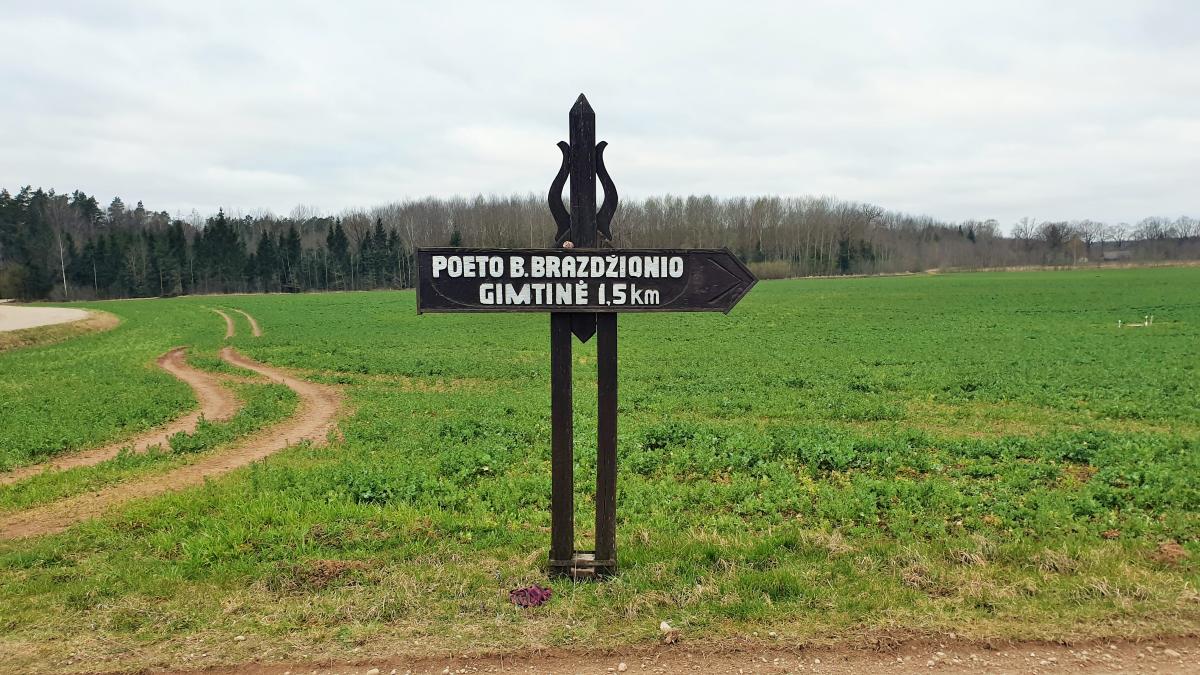 Poeto Bernardo Brazdžionio tėviškė Stebeikėlių kaime